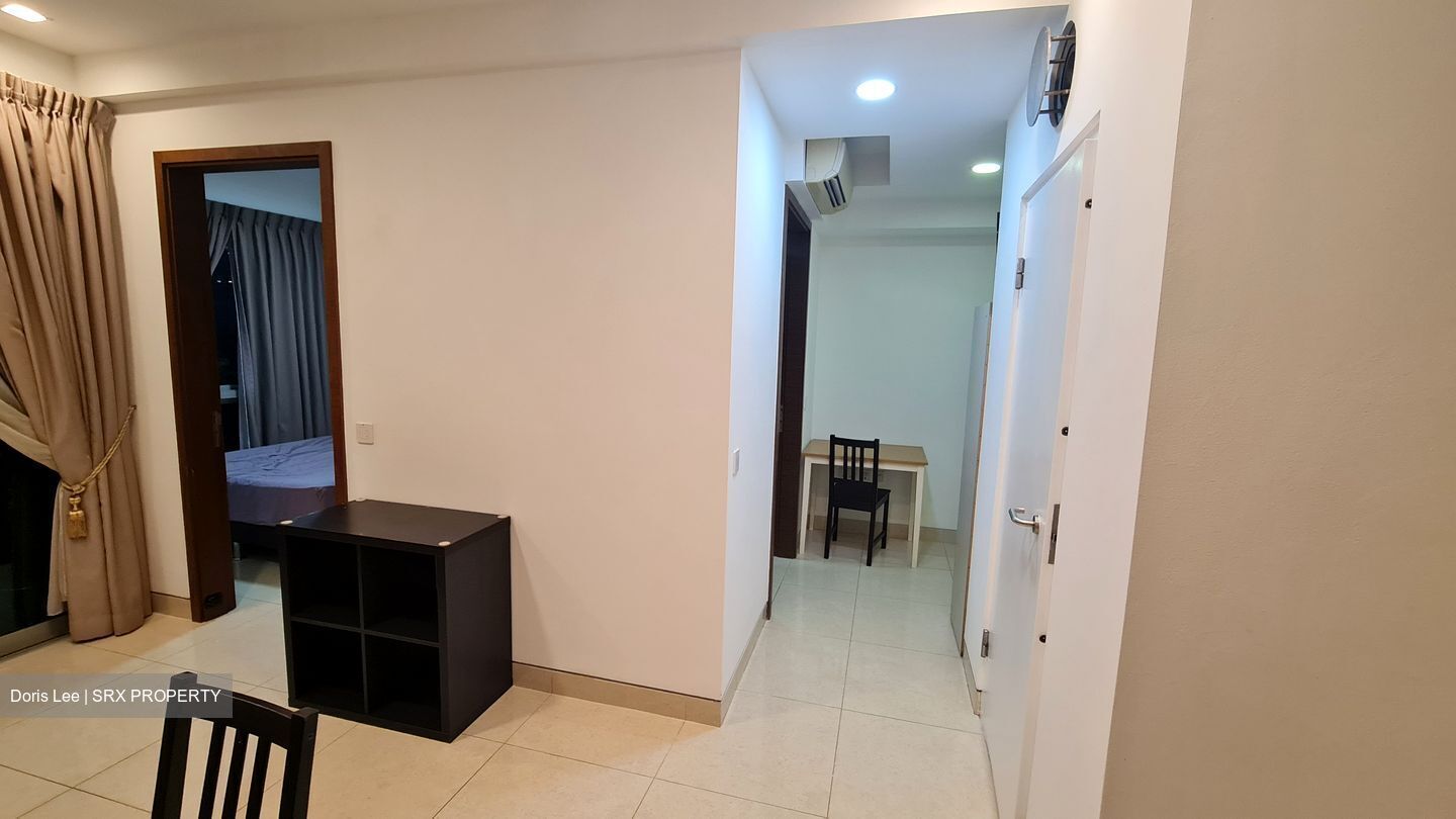Centra Residence (D14), Apartment #569229251